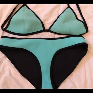 TRIANGL BIKINI